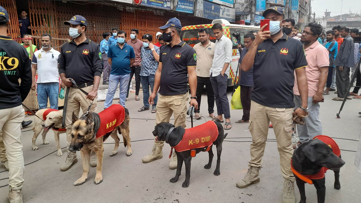 নিখোঁজদের সন্ধানে ঘটনাস্থলে র‌্যাবের ডগ স্কোয়াড