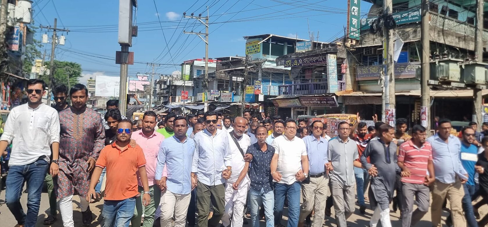 বিয়ানীবাজারে ঢিলেঢালা হরতাল, তবে প্রভাব পড়েছে জনজীবনে