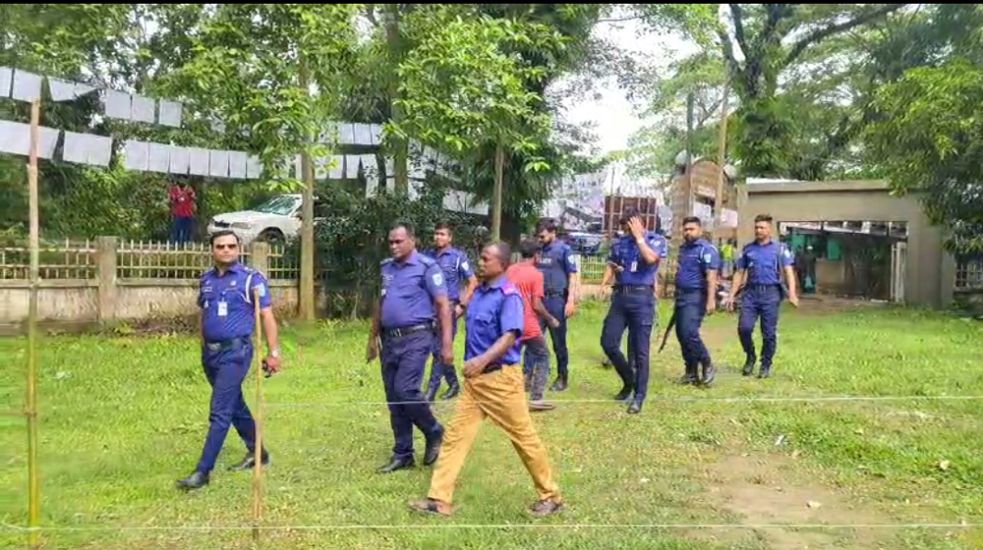 সুনামগঞ্জে দুই চেয়ারম্যান প্রার্থীর সমর্থকদের মধ্যে সংঘর্ষ