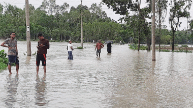 সিলেটে বন্যা পরিস্থিতির অবনতি, নিম্নাঞ্চলে হু হু করে বাড়ছে পানি