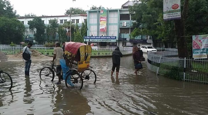 বৃষ্টিতে ওসমানী মেডিকেল প্লাবিত