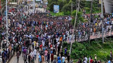 দেড় ঘন্টা পর সিলেট-সুনামগঞ্জ সড়কে যান চলাচল স্বাভাবিক