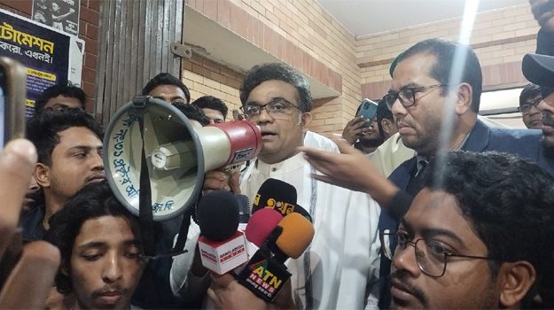 জাবিতে আন্দোলনের মুখে পোষ্য কোটা বাতিল