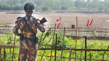 অবৈধ অনুপ্রবেশের দায়ে এক মাসে ১৪ ভারতীয় নাগরিক আটক