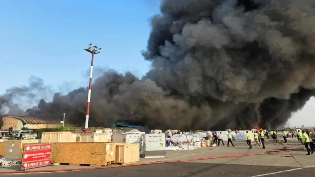 শাহজালাল বিমানবন্দরে বিমান ওঠানামা সাময়িক স্থগিত