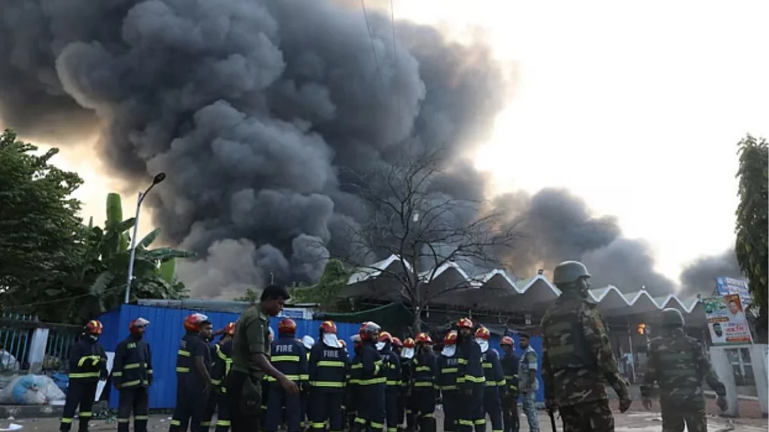 শাহজালাল বিমানবন্দরের আগুন কিছুটা নিয়ন্ত্রণে: বেবিচক