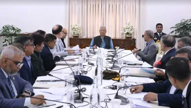 নির্বাচন সামনে রেখে সাইবার নিরাপত্তা জোরদারের নির্দেশ প্রধান উপদেষ্টার