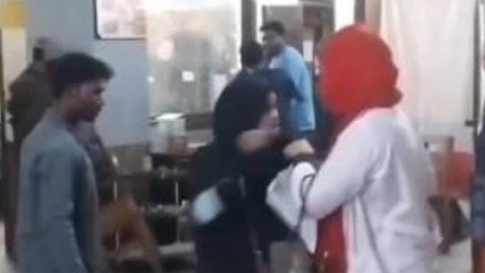 ওসমানী হাসপাতালে চিকিৎসকের ওপর হামলা, স্বামী-স্ত্রীসহ ৩ জন আটক