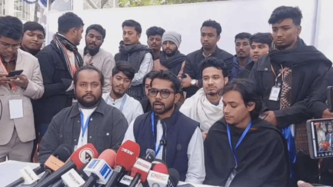 ব্যালট টোকেন নিয়ে কেন্দ্রে প্রবেশের অভিযোগ ছাত্রদল সমর্থিত প্যানেলের