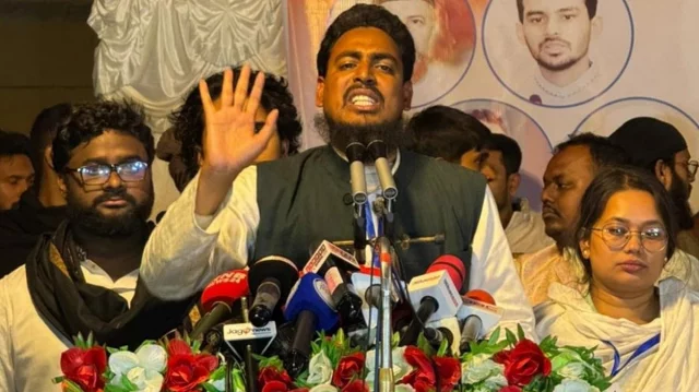 নারীদের ওপর আক্রমণ করলে গাছে ঝুলিয়ে দেওয়ার ঘোষণা আখতার হোসেনের