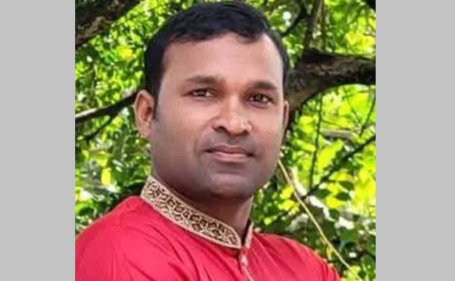 মহিষ ছিনতাইকালে গ্রেপ্তার হওয়া স্বেচ্ছাসেবক দল নেতা টিটন মল্লিককে বহিষ্কার