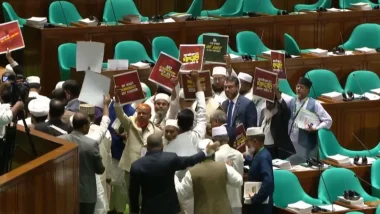 হট্টগোলের মধ্যে রাষ্ট্রপতির ভাষণ, প্ল্যাকার্ড হাতে বিরোধী দলের ওয়াক আউট