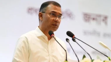 পেশাদার খেলোয়াড়দের রাজনীতি থেকে দূরে থাকার আহ্বান প্রধানমন্ত্রীর