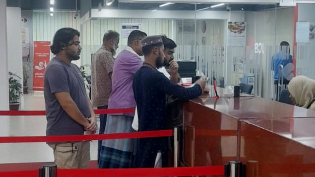 সিলেটে ছুটি শেষে খুলেছে ব্যাংক-অফিস-আদালত, নেই চাপ