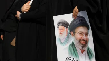 ইরানে সরকার পতন নিশ্চিত নয়, শিগগির শেষ হচ্ছে না যুদ্ধি