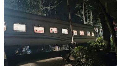 সিলেটের নির্জন বনে এক ঘণ্টা আটকা কালনী এক্সপ্রেক্স