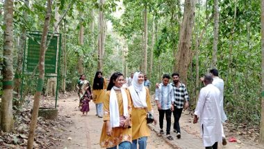 ঈদের দিনে লাউয়াছড়ায় পর্যটকদের উপচে পড়া ভিড়