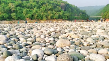 পর্যটক বরণে প্রস্তুত জাফলং, নিরাপত্তার চাদরে মোড়ানো প্রতিটি স্পট