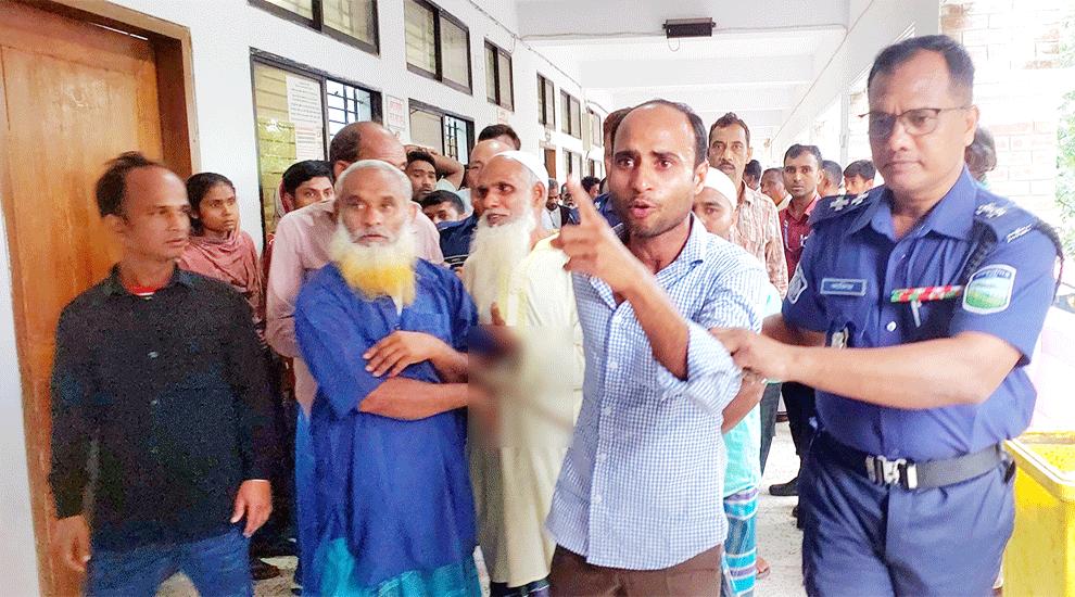 একই পরিবারের ৩ সদস্যকে মৃত্যু দণ্ড