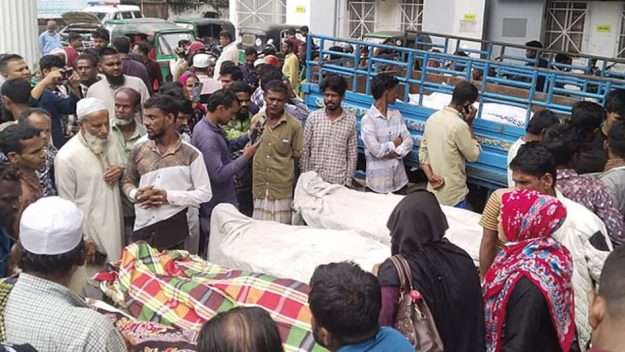 সিলেটে ট্রাক ও পিকআপ সংঘর্ষে নিহত বেড়ে ৯