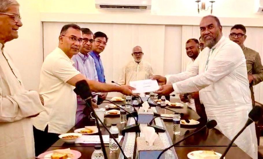 সিলেটে সিসিকের পরিচ্ছন্নতা কর্মীদের অর্ধ কোটি টাকা অনুদান দিলেন প্রধানমন্ত্রী