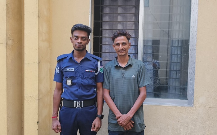 গোয়াইনঘাট সীমান্তে ‘আদম ব্যবসায়ী’ কাউসার মিয়া গ্রেপ্তার