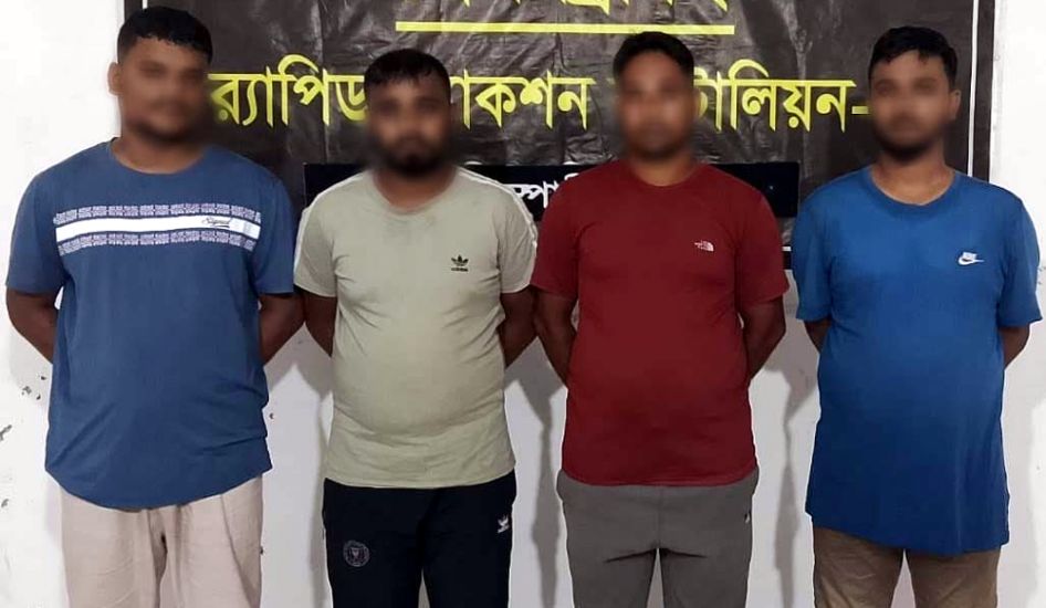সিলেটে র‌্যাবের তাৎক্ষণিক অভিযানে চার যুবক আটক