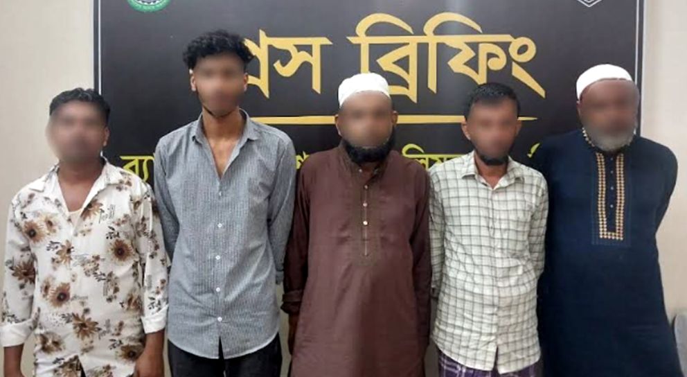 হত্যা করে পলাতক ছিলেন তারা, সিলেট র‌্যাব ধরলো ৫জনকে