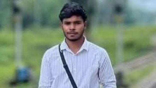 বড়লেখায় বোনের বাড়িতে বিয়ের অনুষ্ঠানে যাওয়ার পথে প্রাণ গেল তরুণের