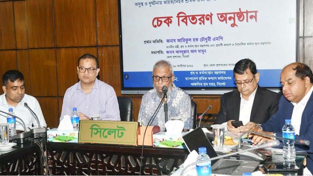 সিলেটে শ্রমিকদের নিয়ে যা বললেন মন্ত্রী আরিফ